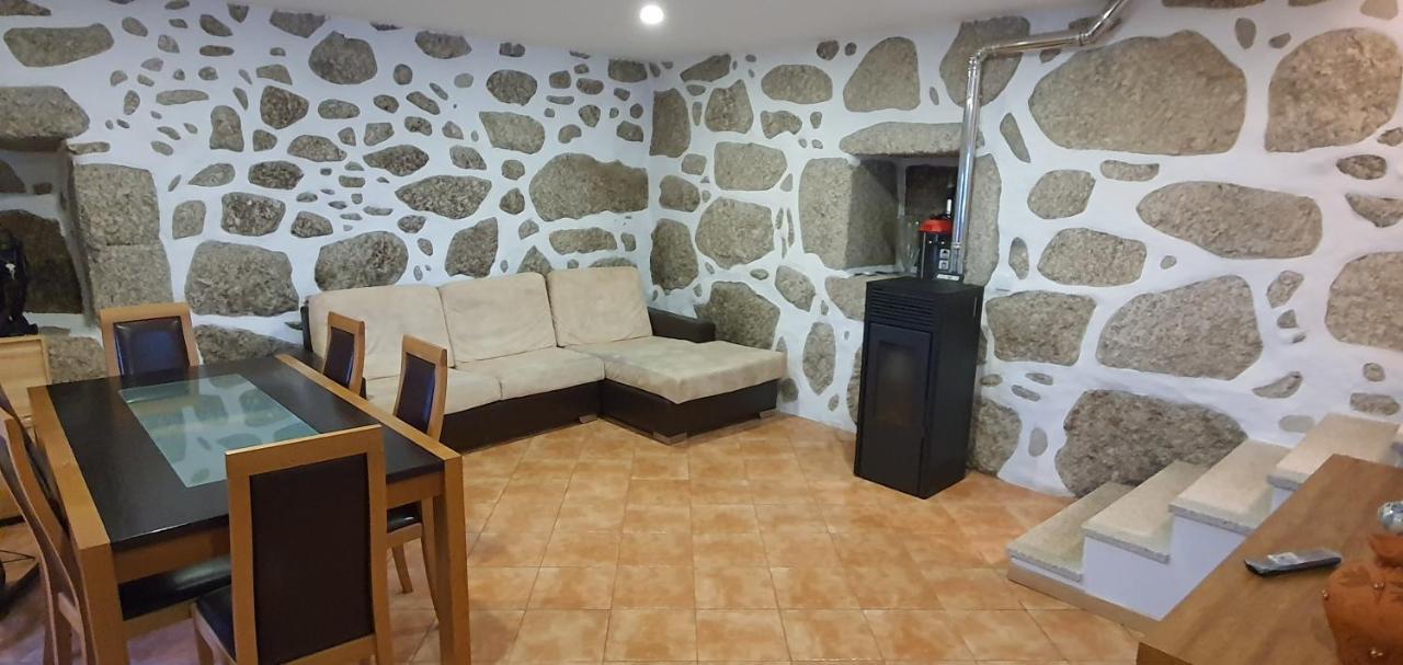 Quinta Da Tormenta -14 Pessoas- Cabeceiras De Basto 2 Casas E Piscina Privada Villa Exteriör bild