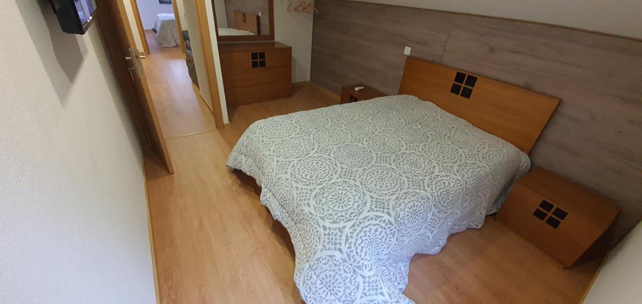 Quinta Da Tormenta -14 Pessoas- Cabeceiras De Basto 2 Casas E Piscina Privada Villa Exteriör bild