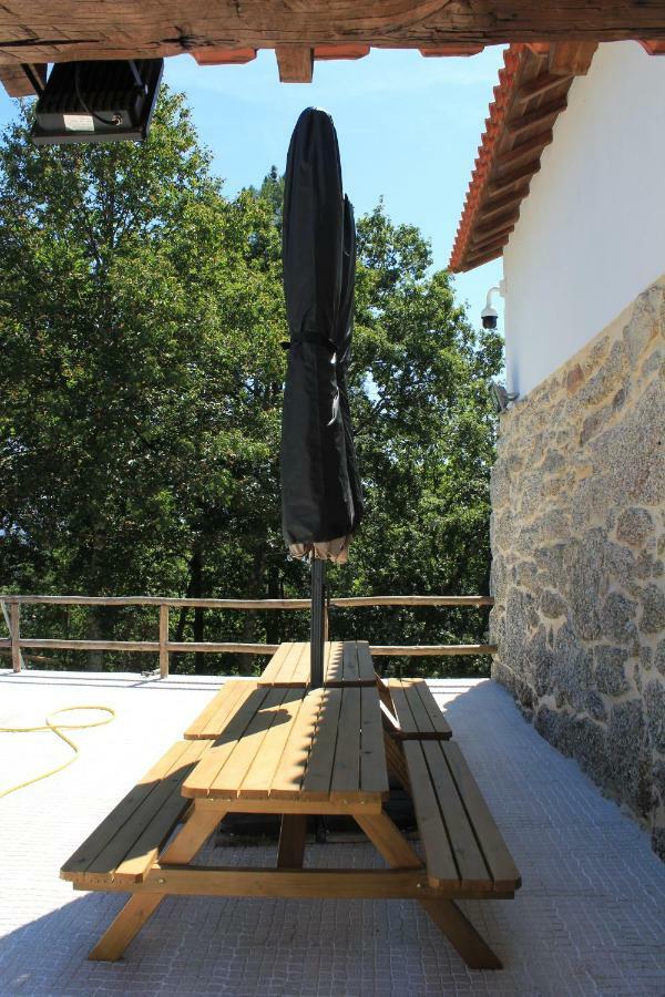 Quinta Da Tormenta -14 Pessoas- Cabeceiras De Basto 2 Casas E Piscina Privada Villa Exteriör bild